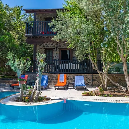 빌라 Villa With Pool Surrounded By Nature In Fethiye 무글라