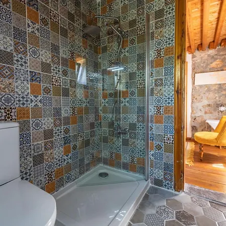 Villa With Pool Surrounded By Nature In Fethiye 빌라 무글라